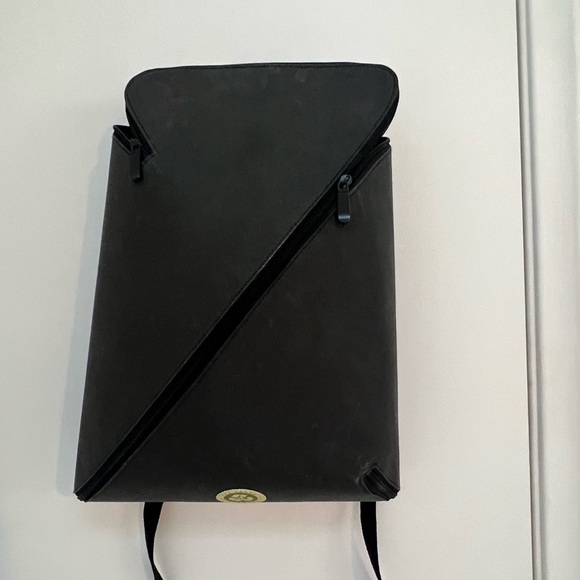 The Earth Company Natural Paper Gray Backpack. NWT - Picture 8 of 9